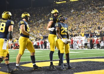 Week 11 College Football Picks Against The Spread - Key Betting Lines To Profit From