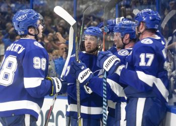 NHL Picks Today 1/21/22 | Can the Lightning Keep Up Winning Ways?